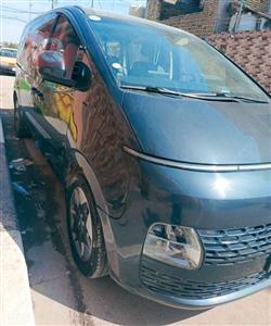 هيونداي ستاريا